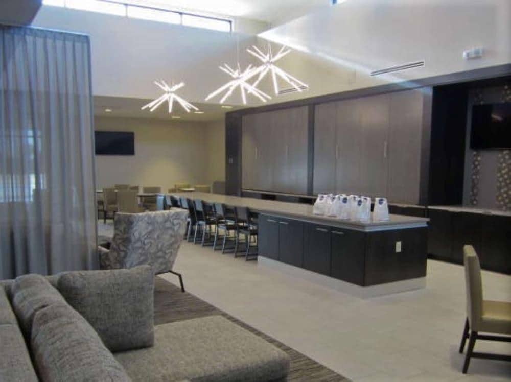 Best Western Plus Executive Residency Rigby's Water World Hotel