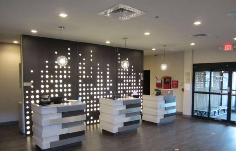 Best Western Plus Executive Residency Rigby's Water World Hotel