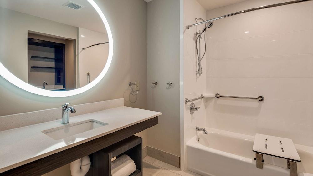 Best Western Plus Executive Residency Rigby's Water World Hotel