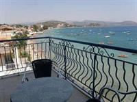 Hotel Aris