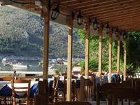 Hotel Aris