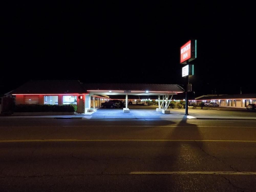 Budget Inn