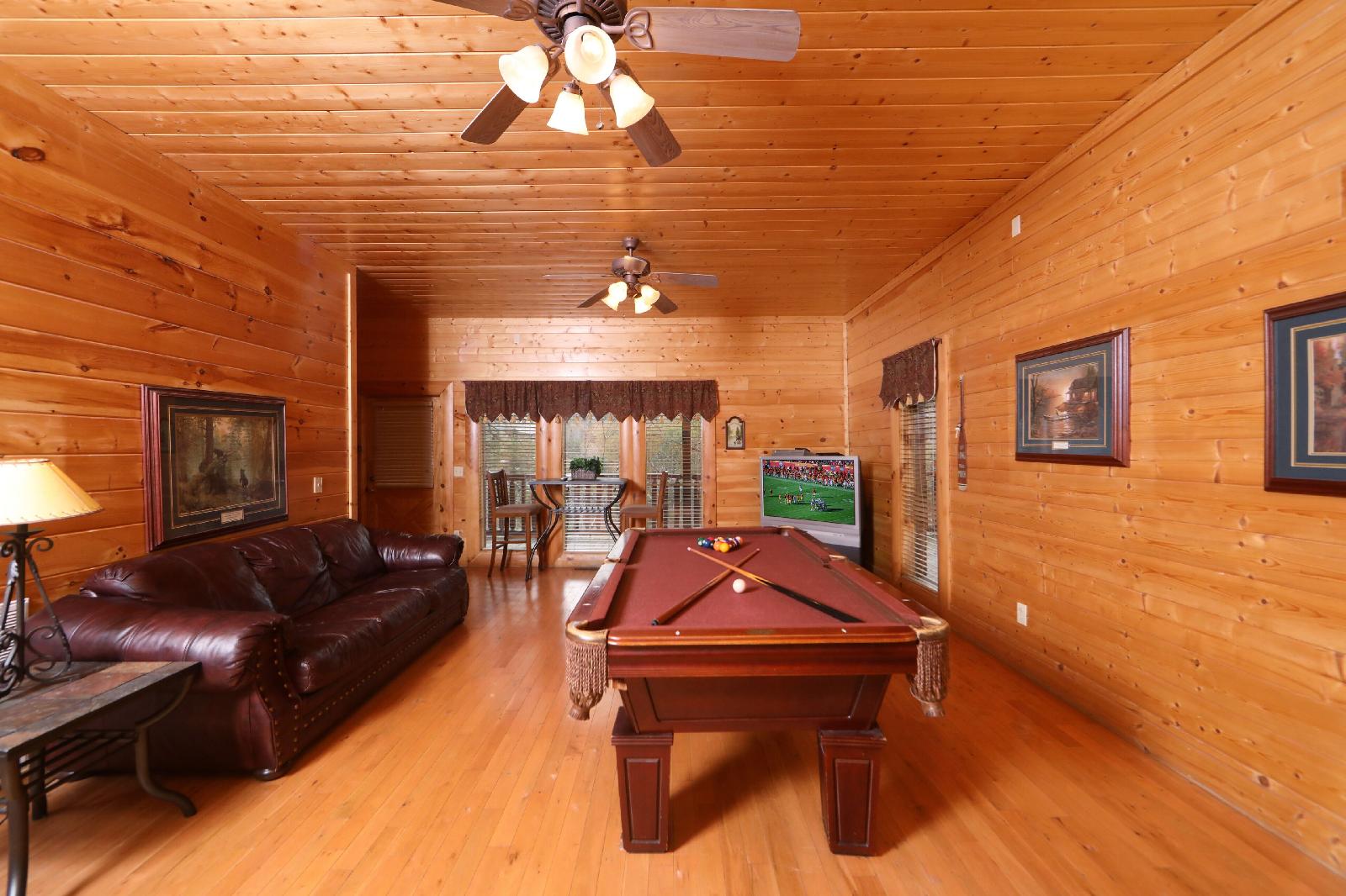 Echoes of Eden 4 Br cabin by RedAwning
