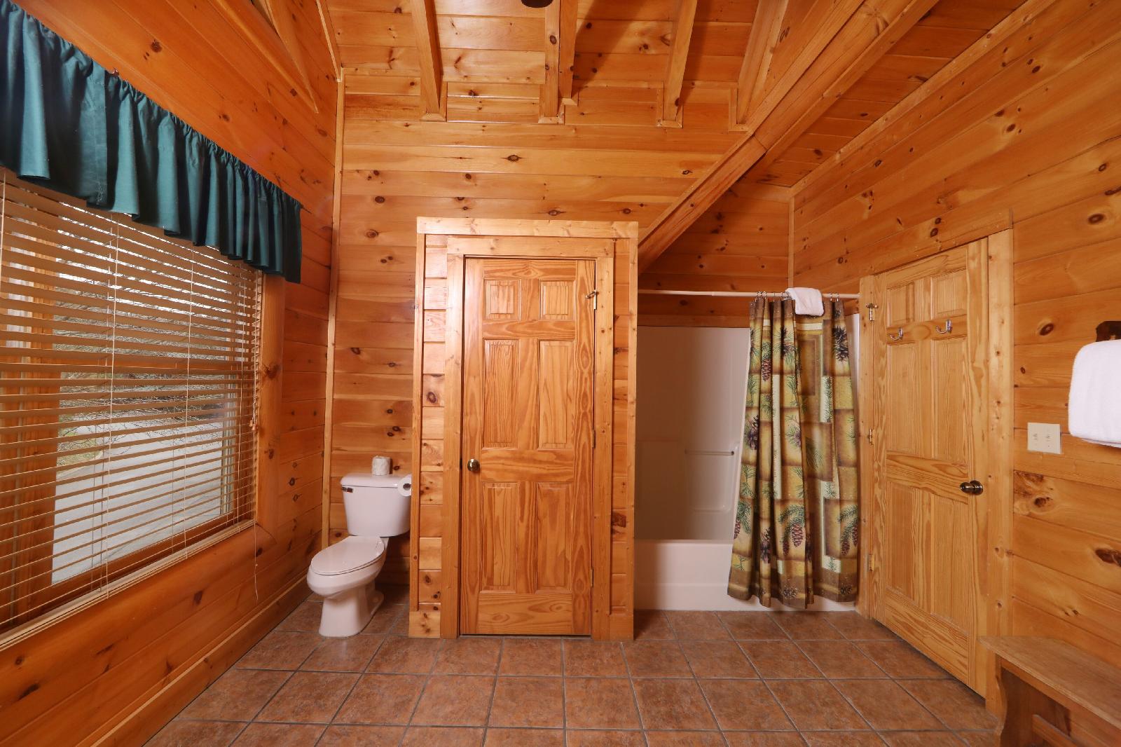 Echoes of Eden 4 Br cabin by RedAwning