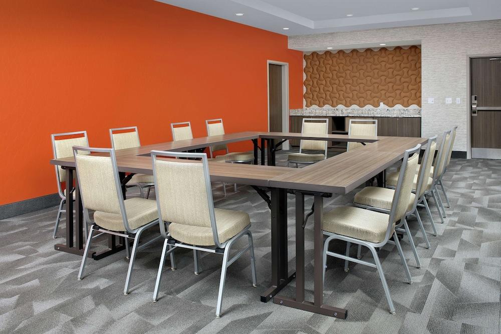 Home2 Suites by Hilton Asheville Biltmore Village