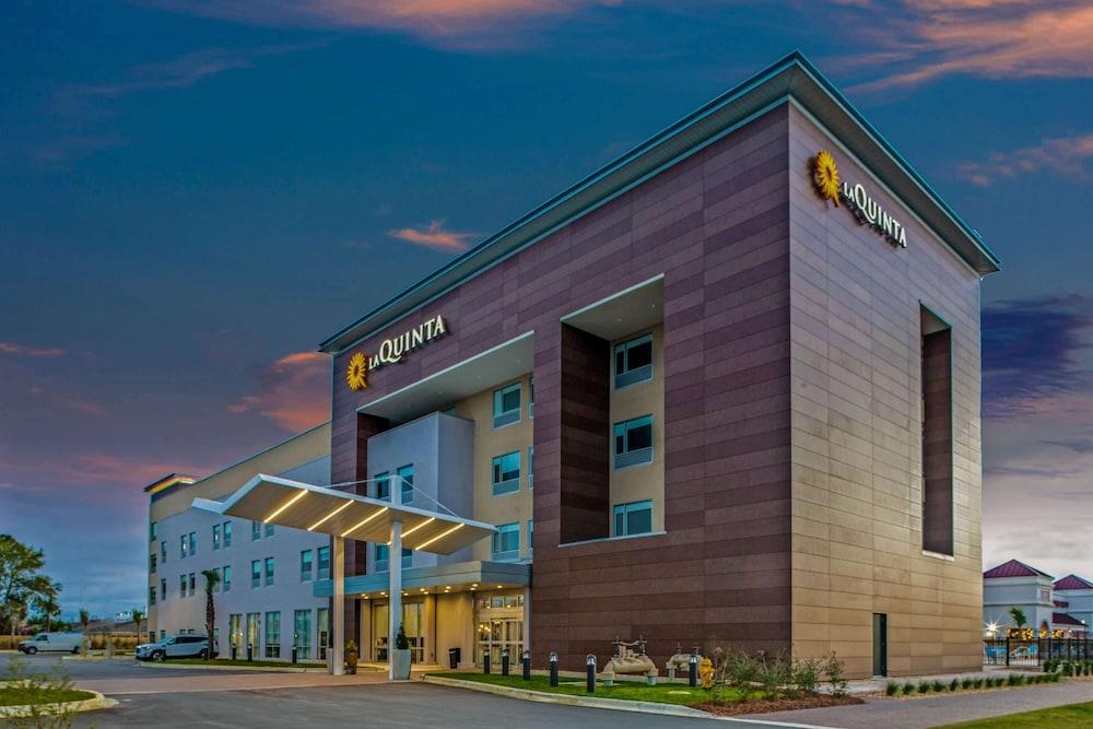 La Quinta Inn & Suites by Wyndham Miramar Beach