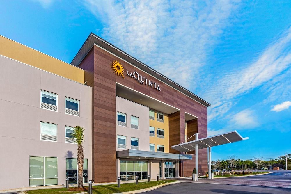 La Quinta Inn & Suites by Wyndham Miramar Beach