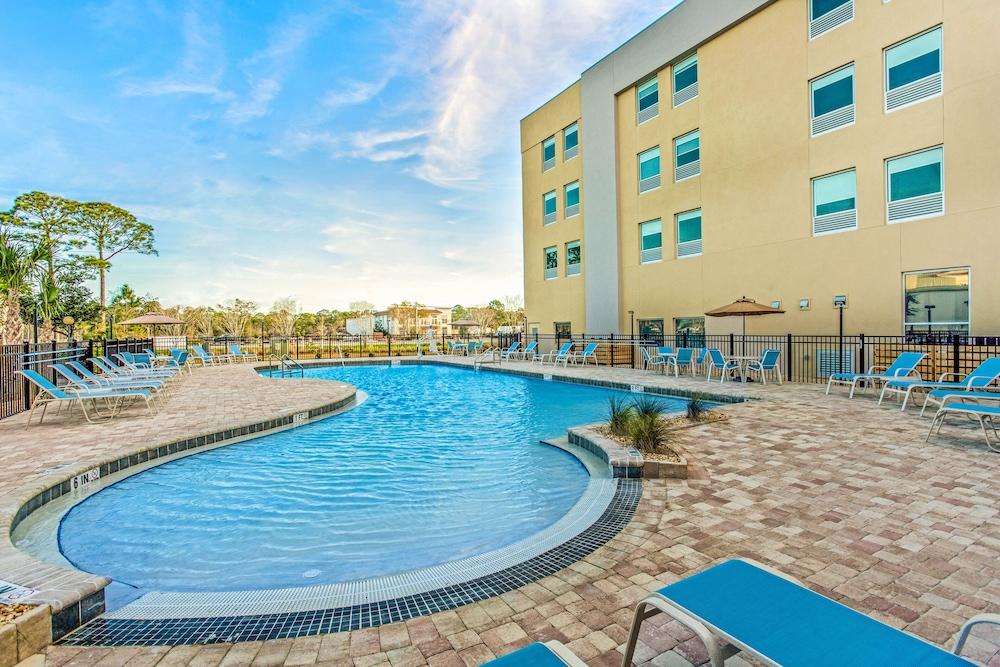 La Quinta Inn & Suites by Wyndham Miramar Beach