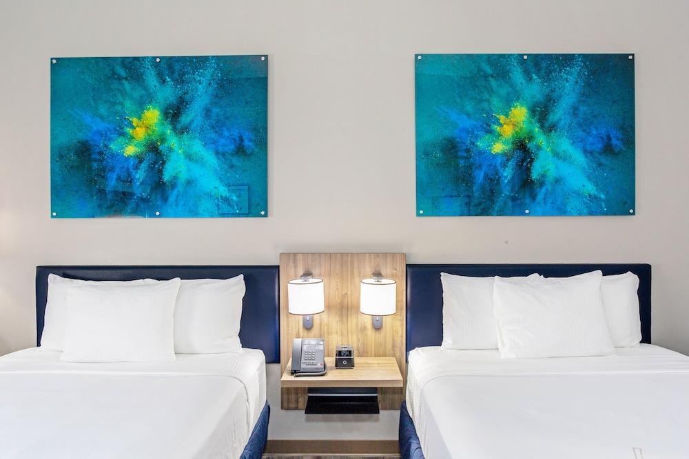La Quinta Inn & Suites by Wyndham Miramar Beach
