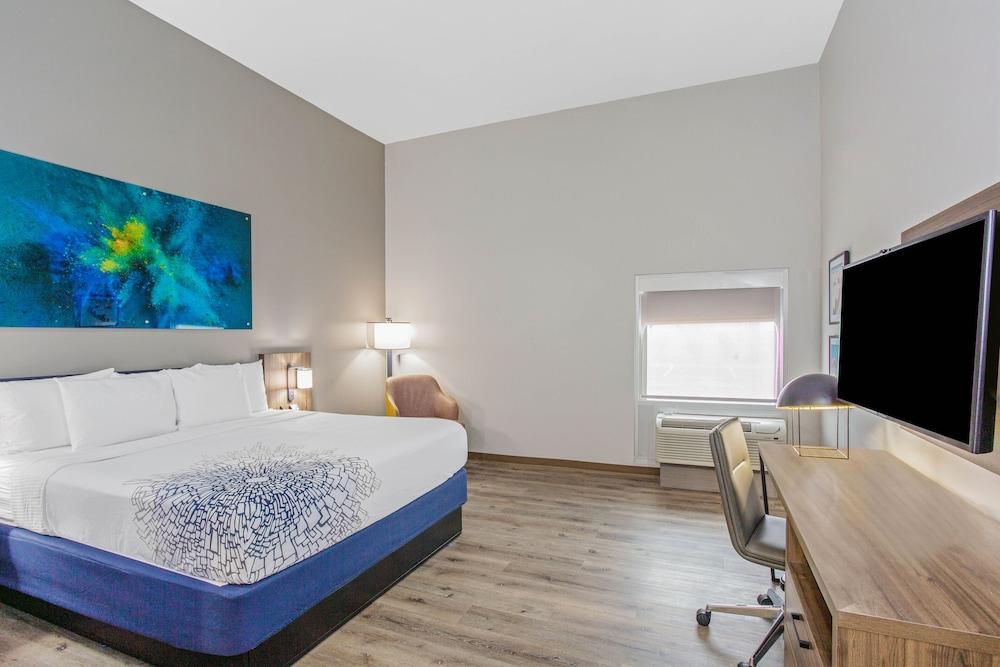 La Quinta Inn & Suites by Wyndham Miramar Beach