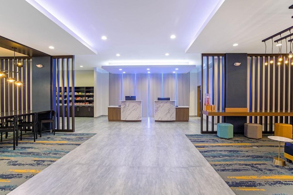 La Quinta Inn & Suites by Wyndham Miramar Beach