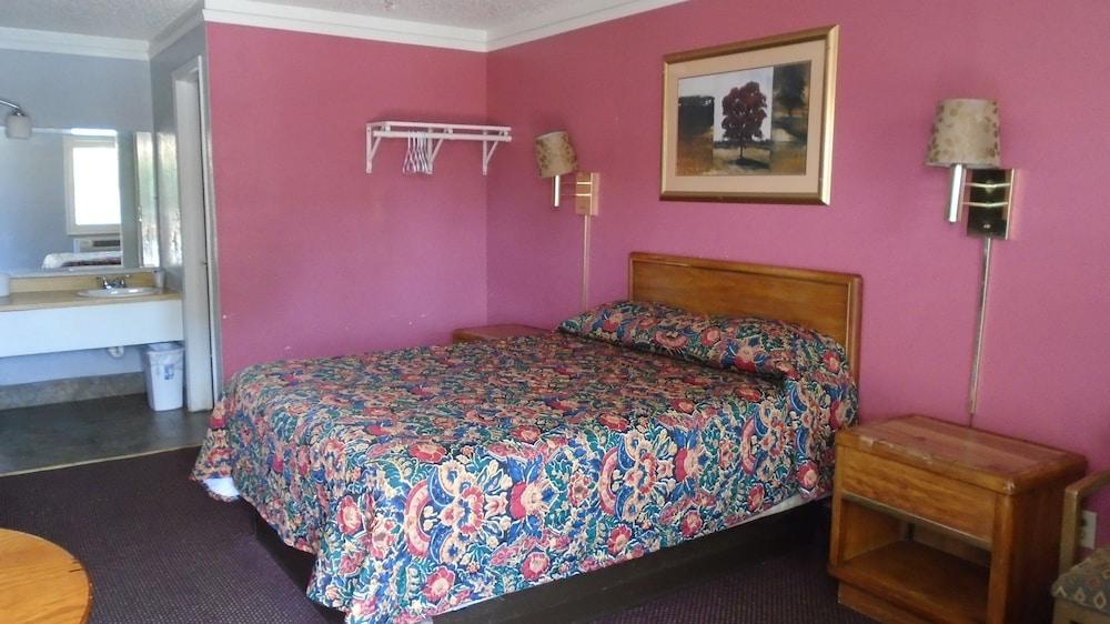 Town House Motel