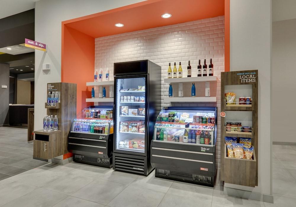 Tru by Hilton Euless DFW West