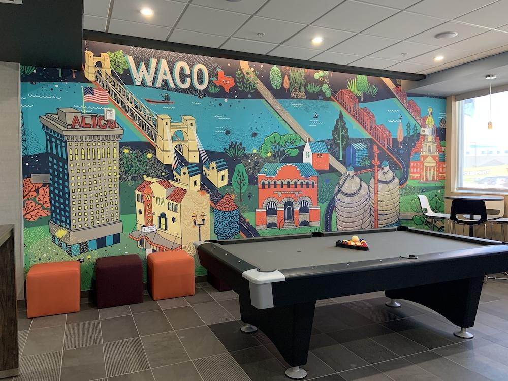 Tru by Hilton Waco South