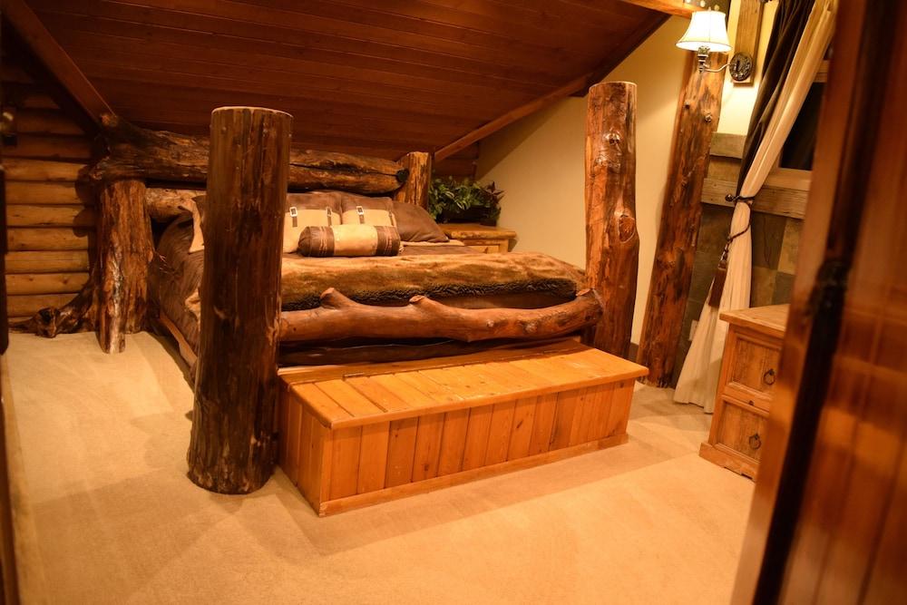 The Aspen Moose Vacation Cabin