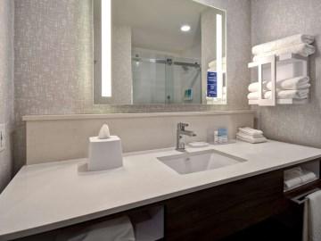 Hampton Inn & Suites Las Vegas Convention Center
