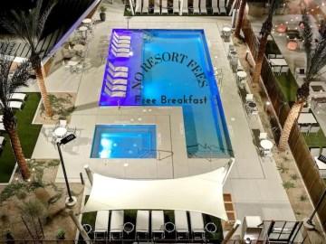 Hampton Inn & Suites Las Vegas Convention Center