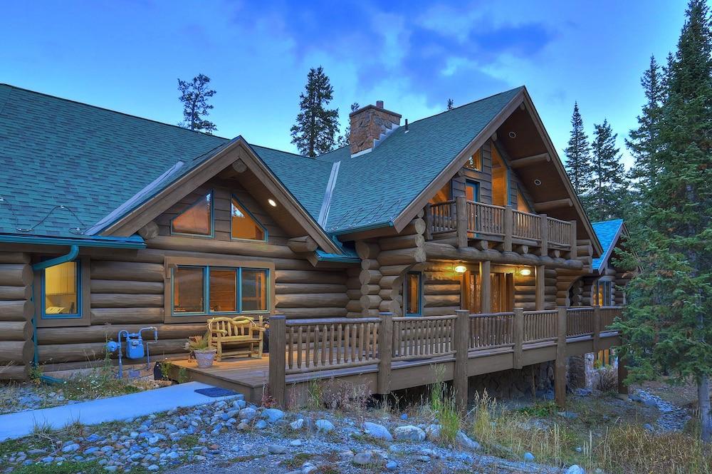 Pine Forest Lodge
