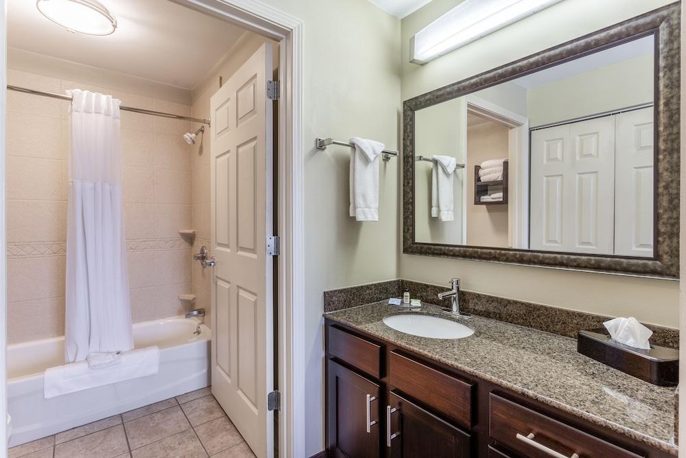 Candlewood Suites Safety Harbor - Clearwater NE