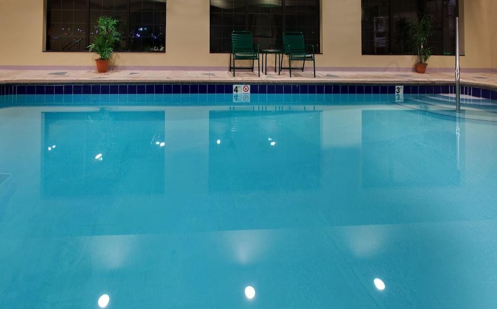 Candlewood Suites Safety Harbor - Clearwater NE