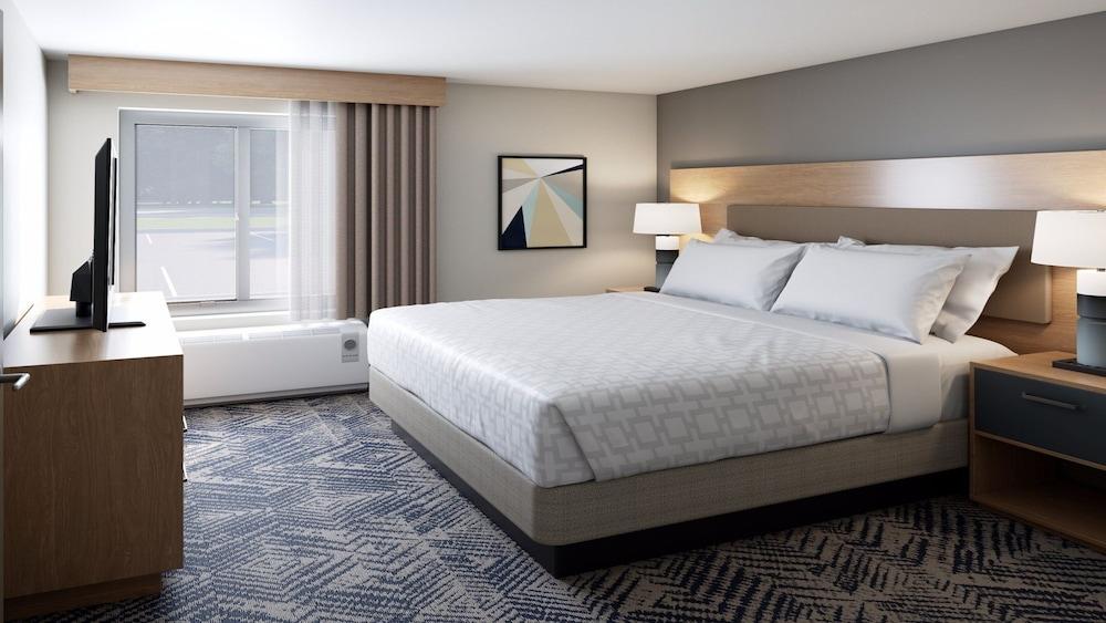 Candlewood Suites Safety Harbor - Clearwater NE