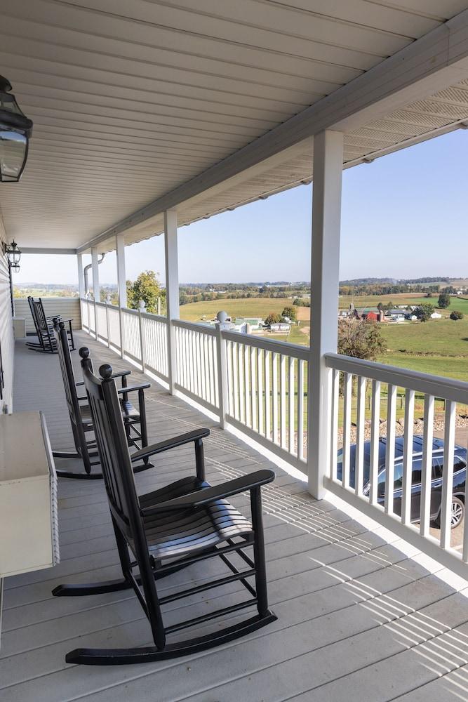 Hillside Inn
