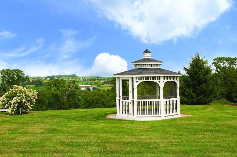 Hillside Inn