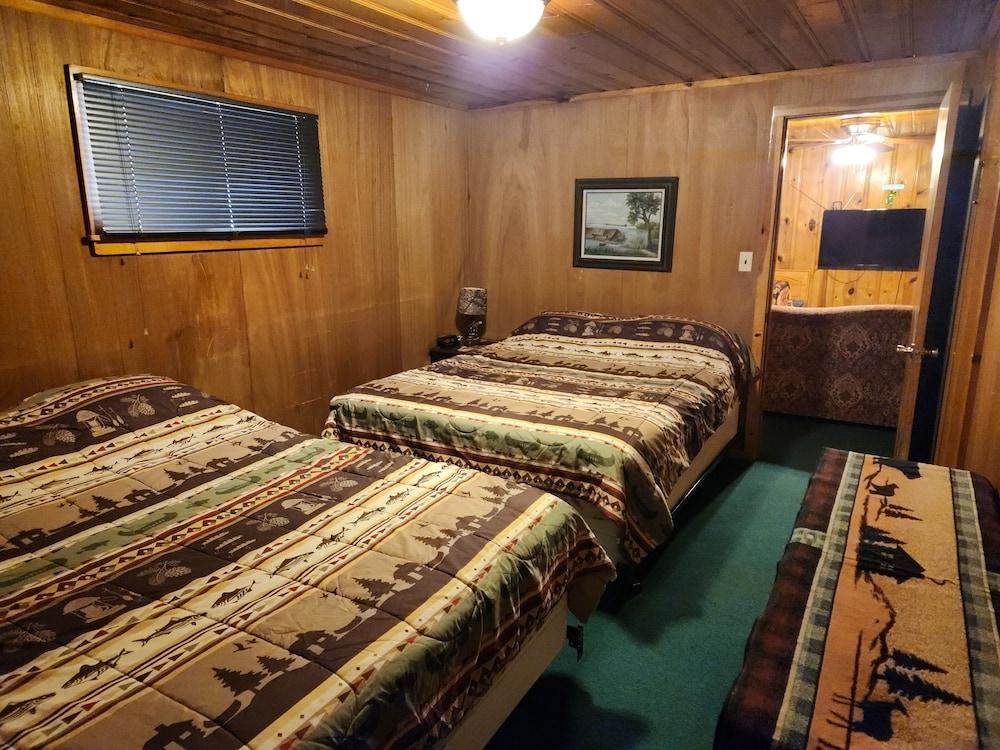 Eagle Nest Fly Shack & Lodge