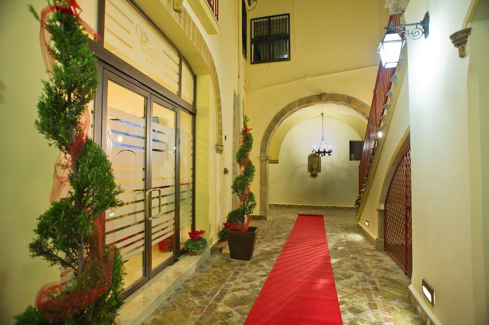 Vittorio Emanuele Bed & Breakfast