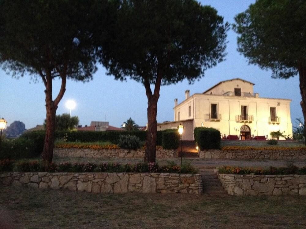 Casina Dei Mille