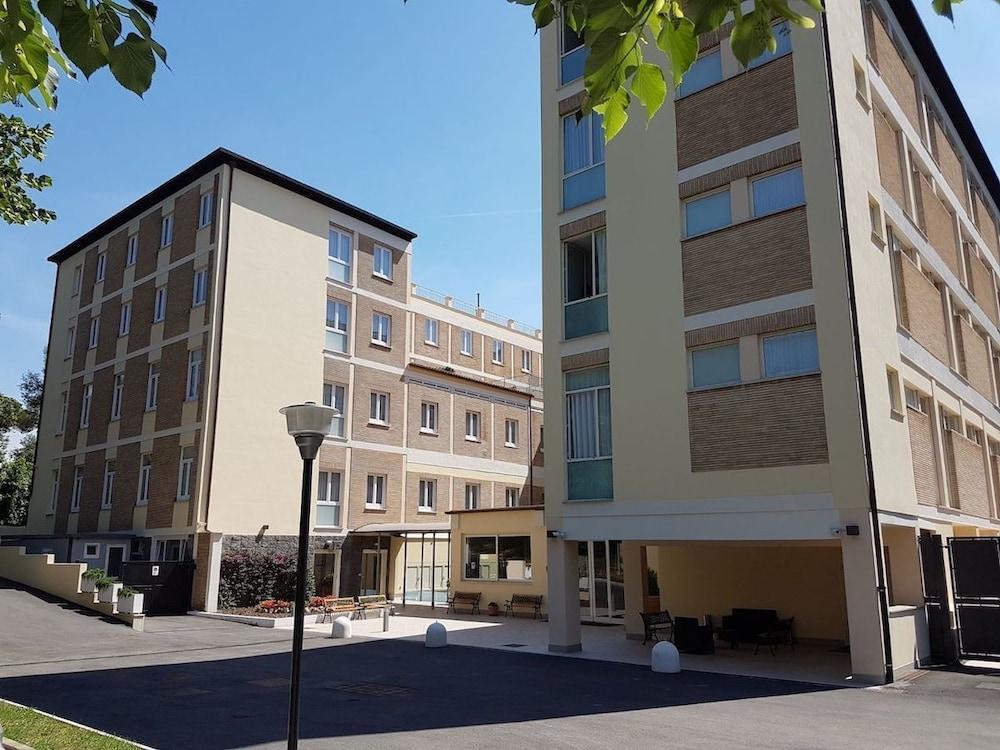 Vatican Area Oasis Holiday Rooms and Apartments