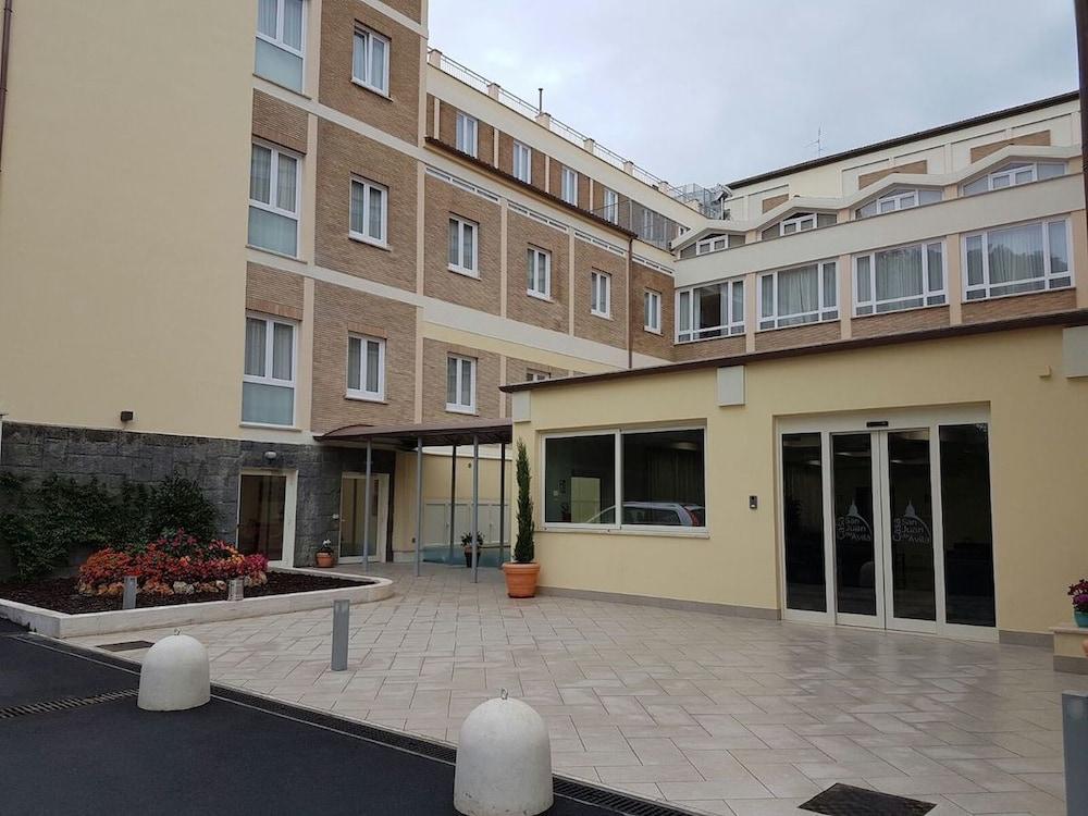 Vatican Area Oasis Holiday Rooms and Apartments