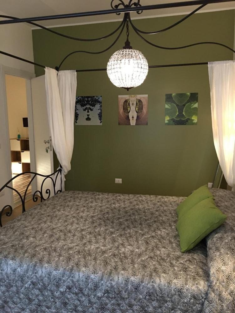 Verrazzano 37 Guest House