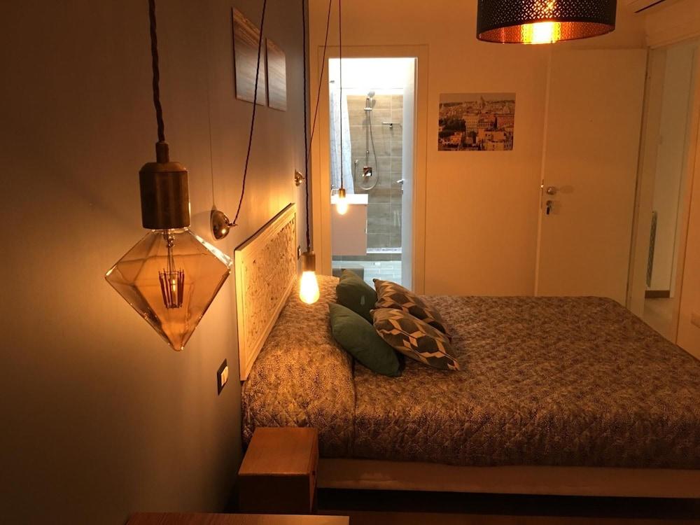 Verrazzano 37 Guest House