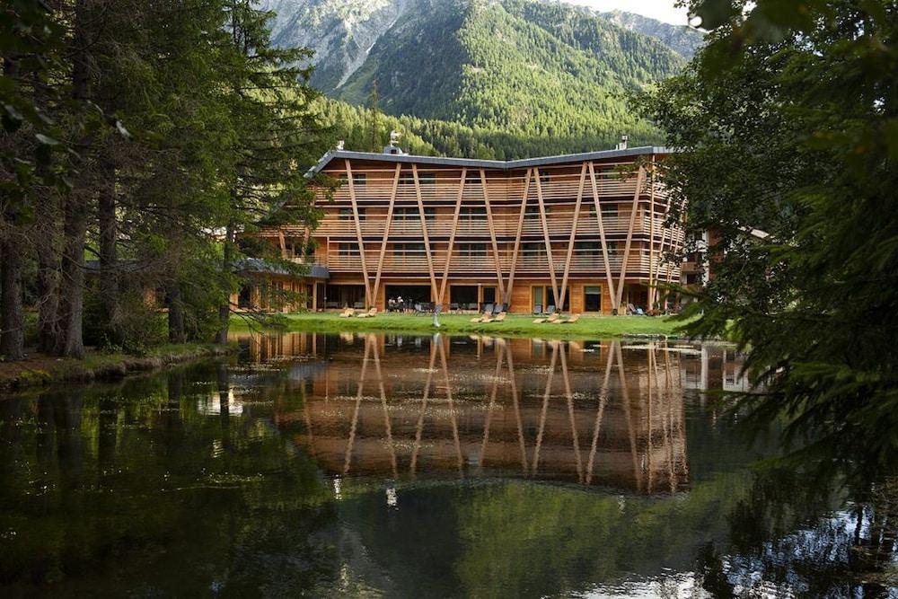 Au Charmant Petit Lac