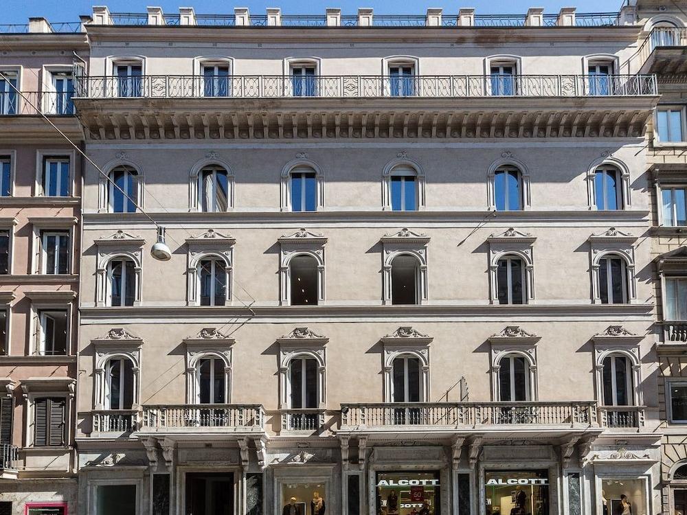 Amazing Piazza Venezia Suites