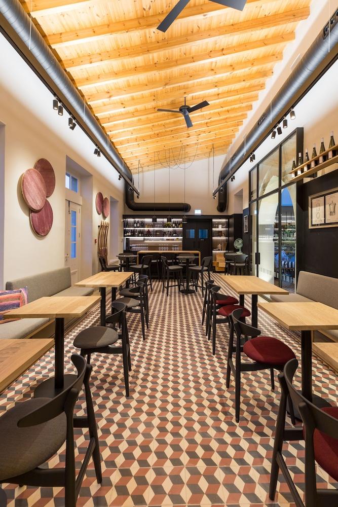 Hotel Indigo Larnaca