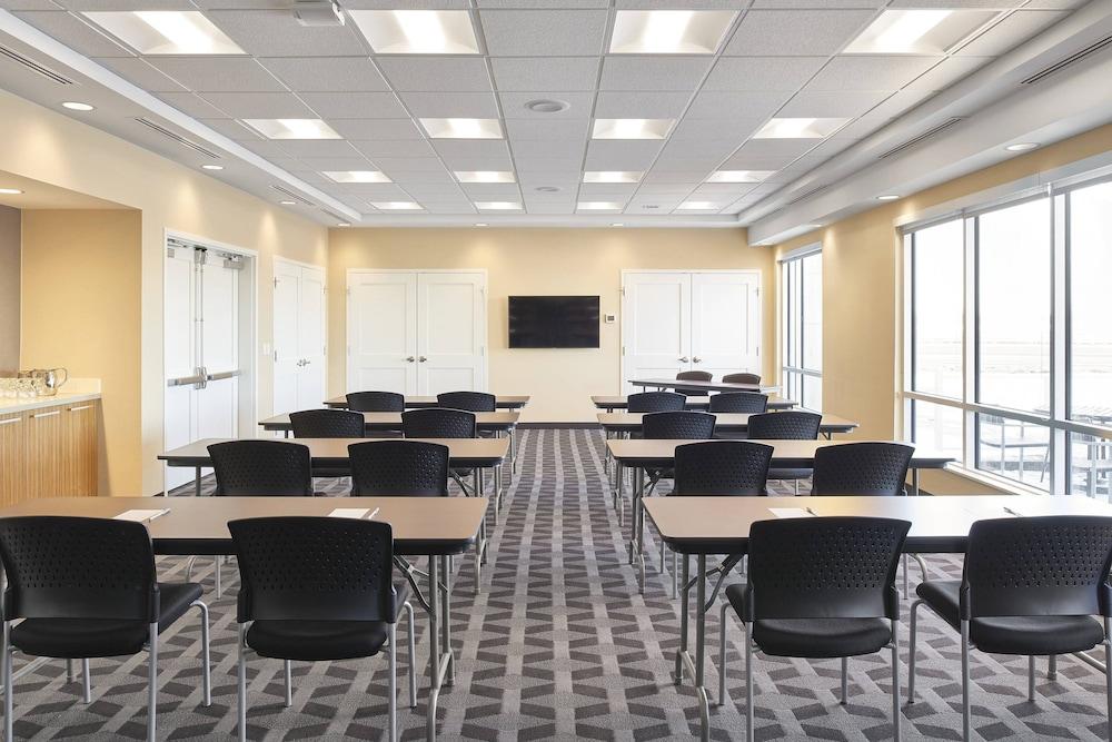 TownePlace Suites Medicine Hat