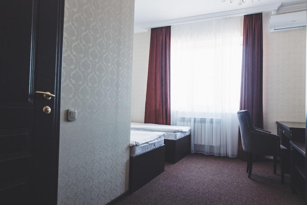 Oscar Hotel