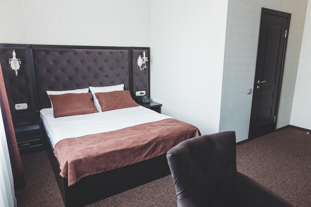Oscar Hotel