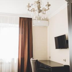 Oscar Hotel