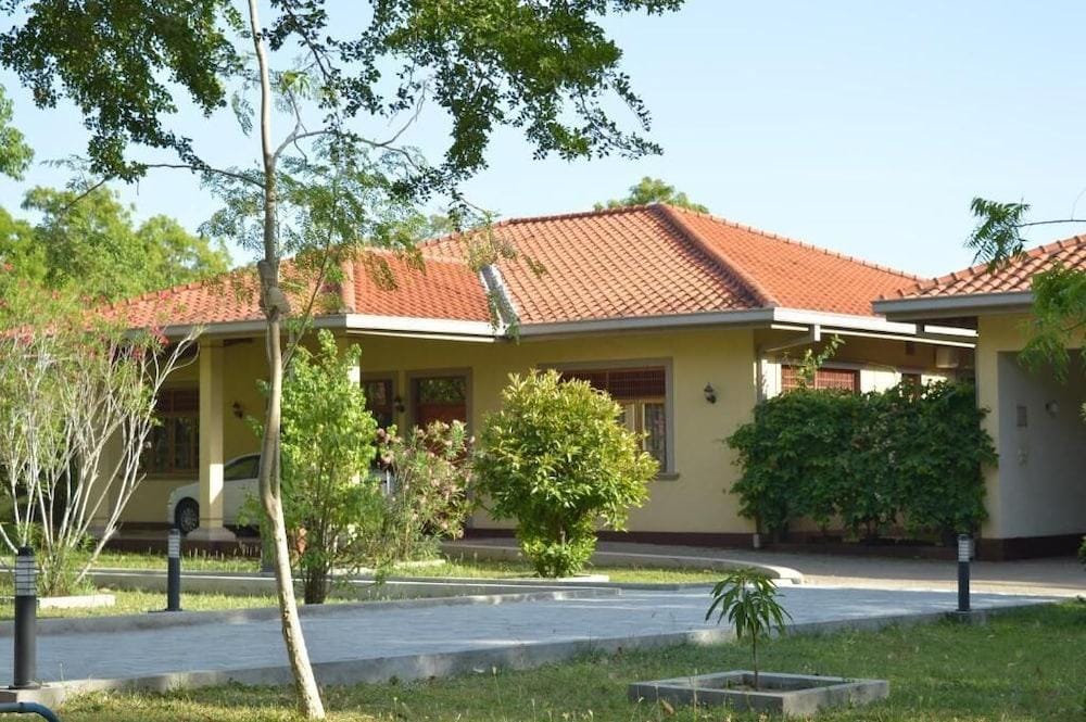 The Lake View Bungalow Yala