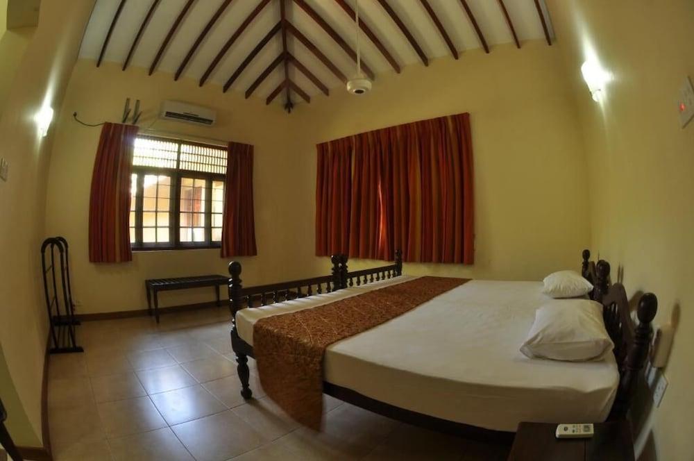 The Lake View Bungalow Yala