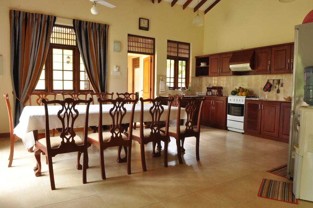 The Lake View Bungalow Yala