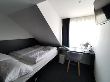 Cha Cha Rooms