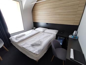Cha Cha Rooms