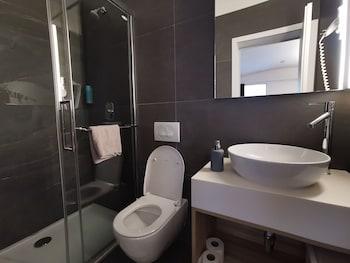 Cha Cha Rooms