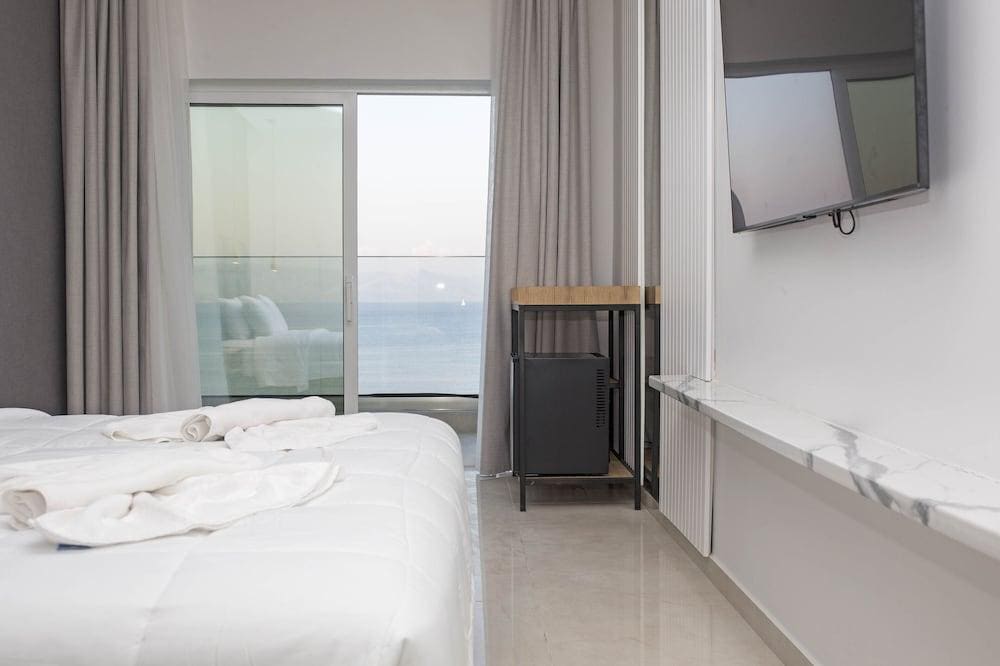 Ray Hotel Corfu