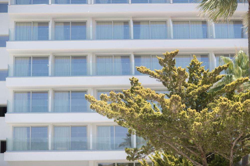 Bohemian Gardens Hotel