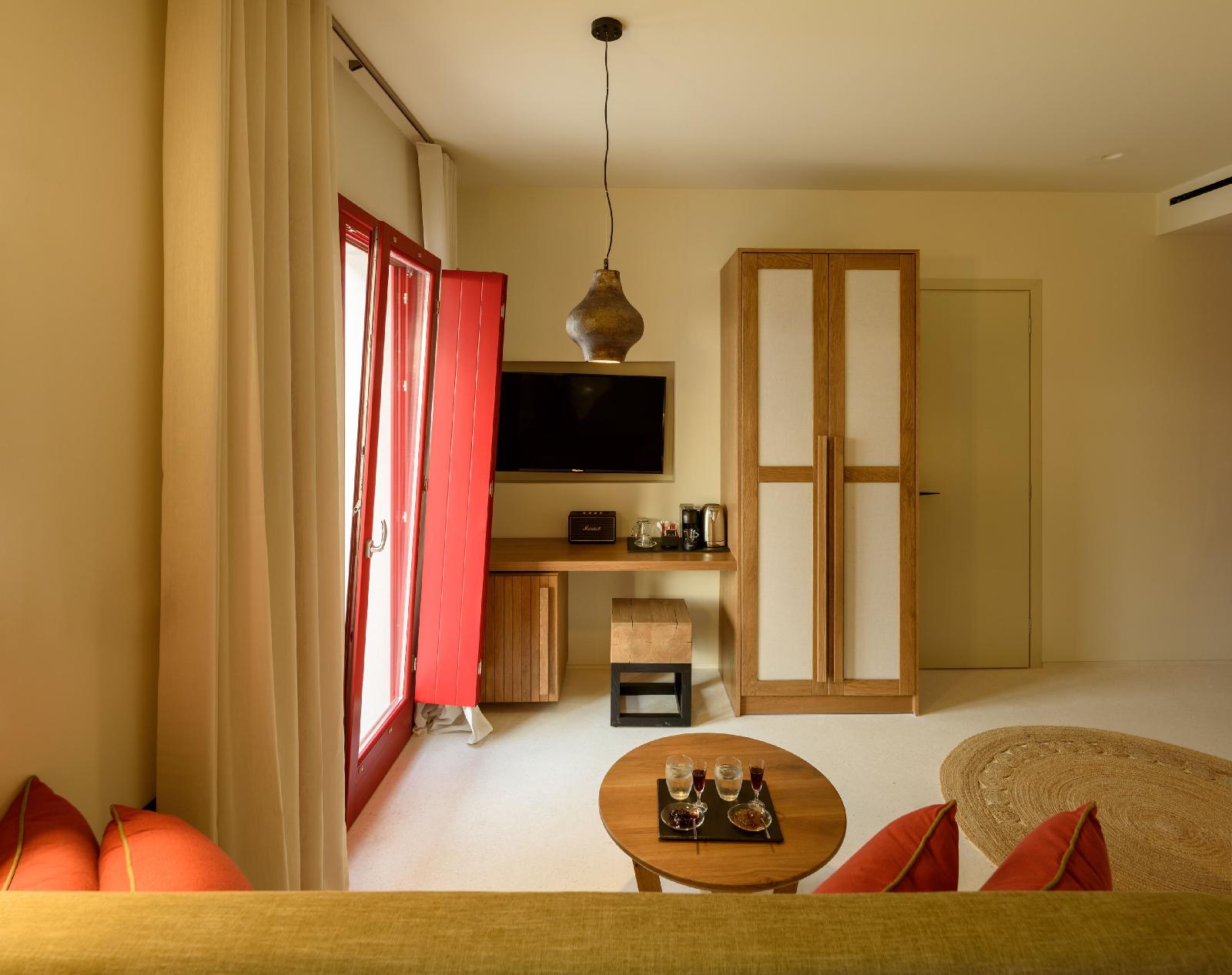 Potnia Theron Suites